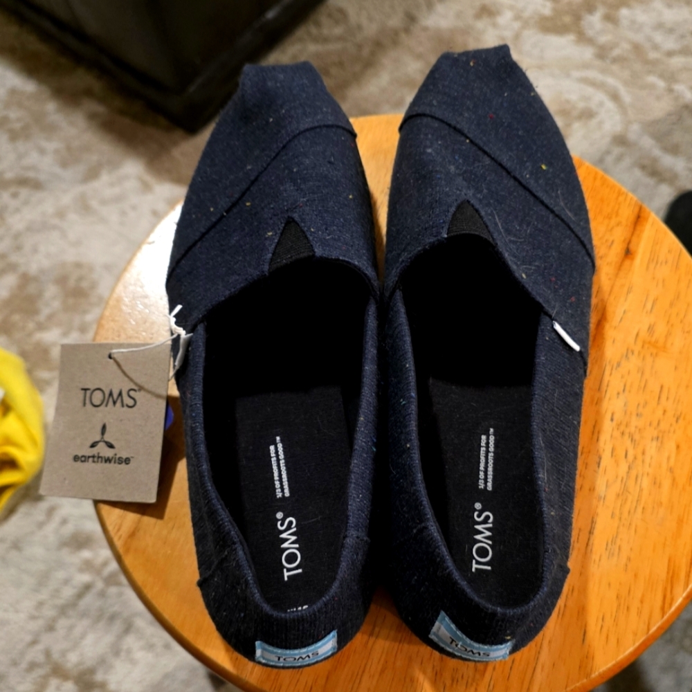 TOMS Earthwise Navy Slip-On Shoes